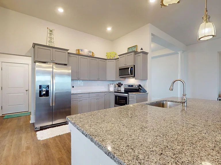 204 Edgewater Way — Photo 27