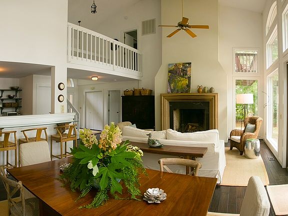 Living area with 20' ceiling