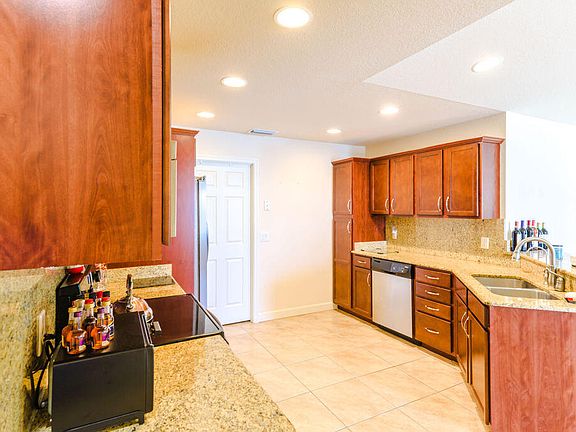 5th image of 70 Mediterranean Boulevard N