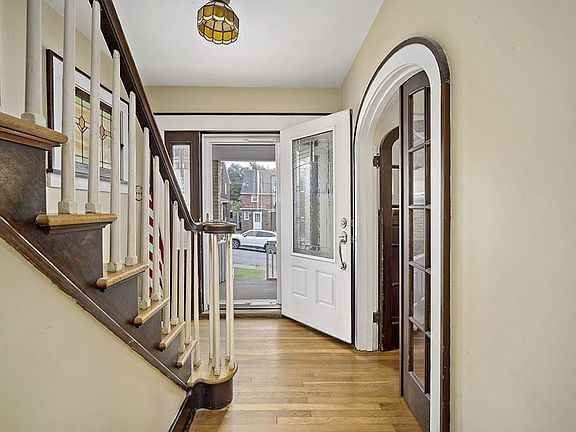 2nd image of 48 Bellanca Ave
