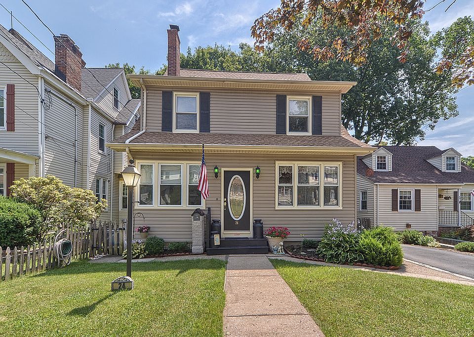 1st image of 24 Hillside Ave