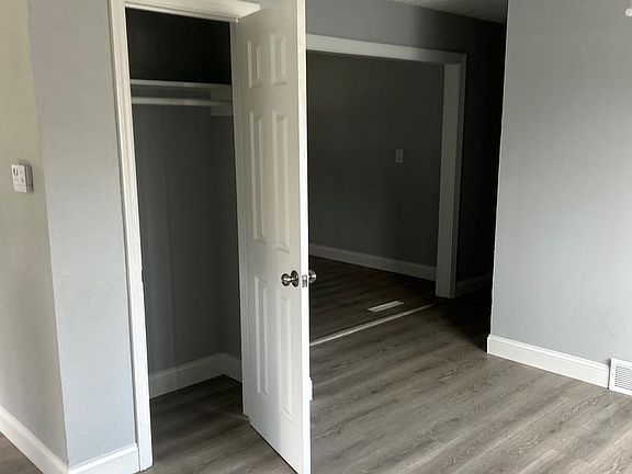 5th image of 212 Sycamore Rd