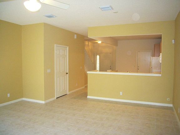 2nd image of 1143 Woodfield Ct