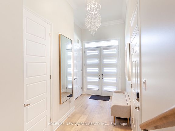 3rd image of 20 Brock Meadow Cres