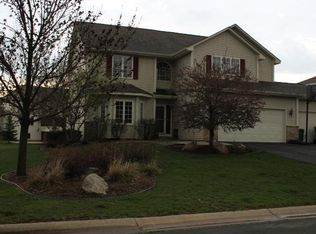 201 Butternut Cir, Carver, MN 55315