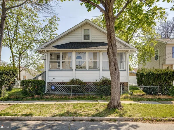 427 Buttonwood St, Delanco, NJ 08075