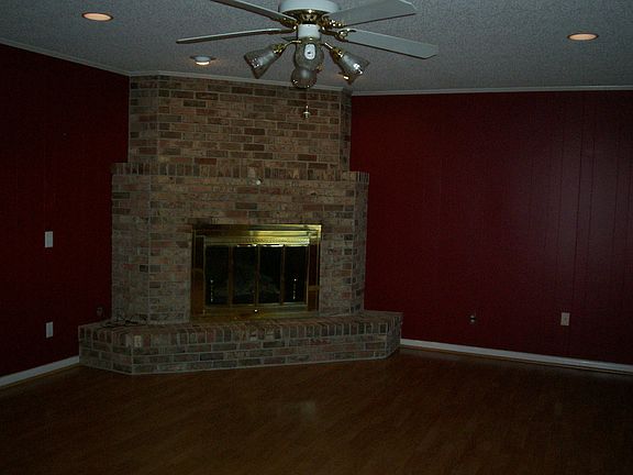 5th image of 1114 E 22nd St