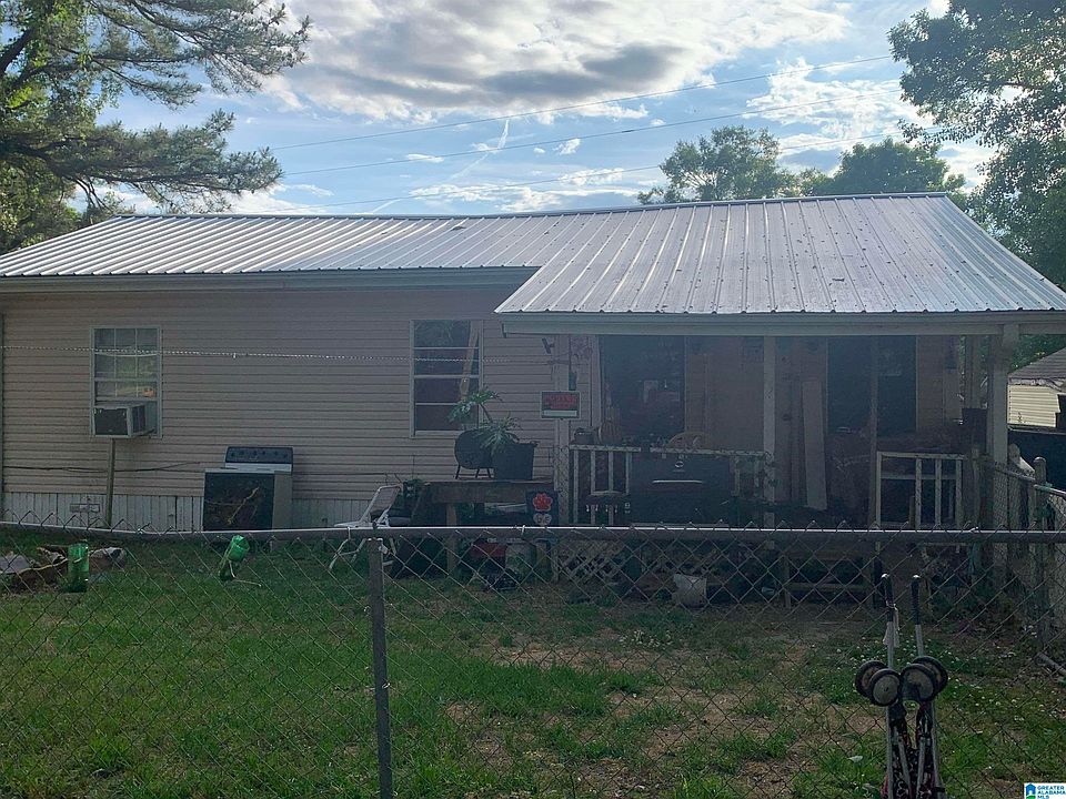 2nd image of 79 Cedar Cir