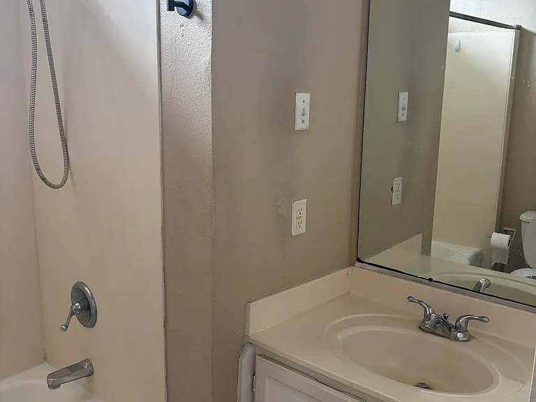 129 Metairie Ct — Photo 10
