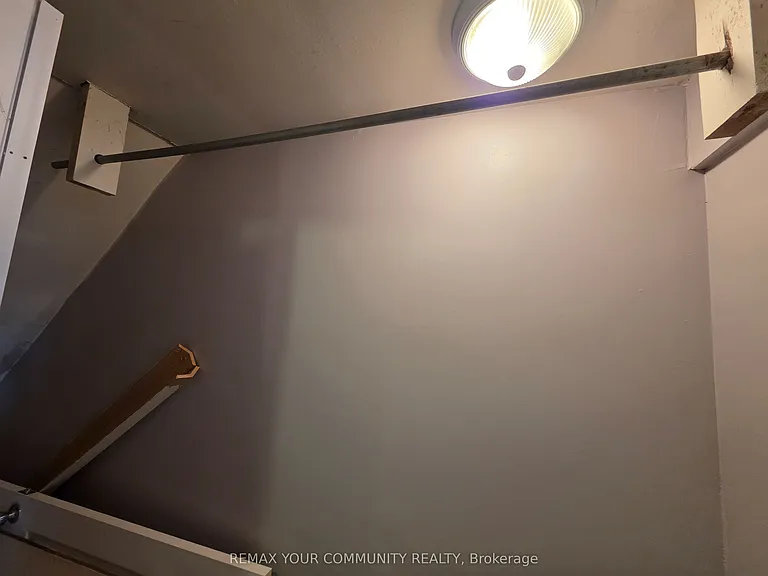 331 Phillip Murray Ave #BASEMENT — Photo 10