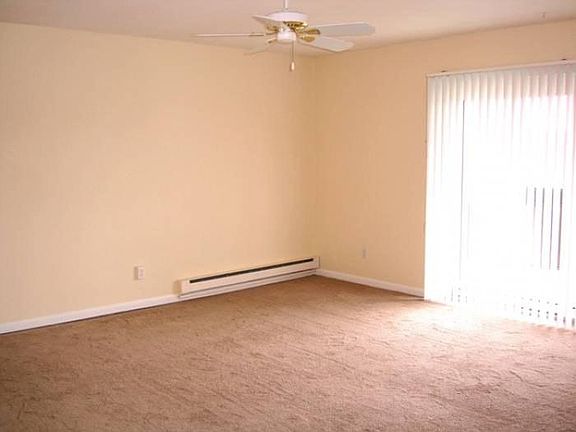 Eastpointe Livingroom