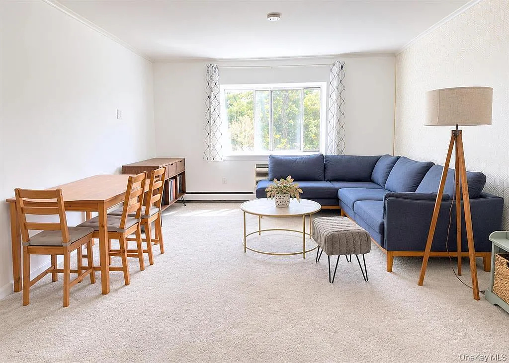 2 bed, 1018 sqft, $3,975 — Photo 4