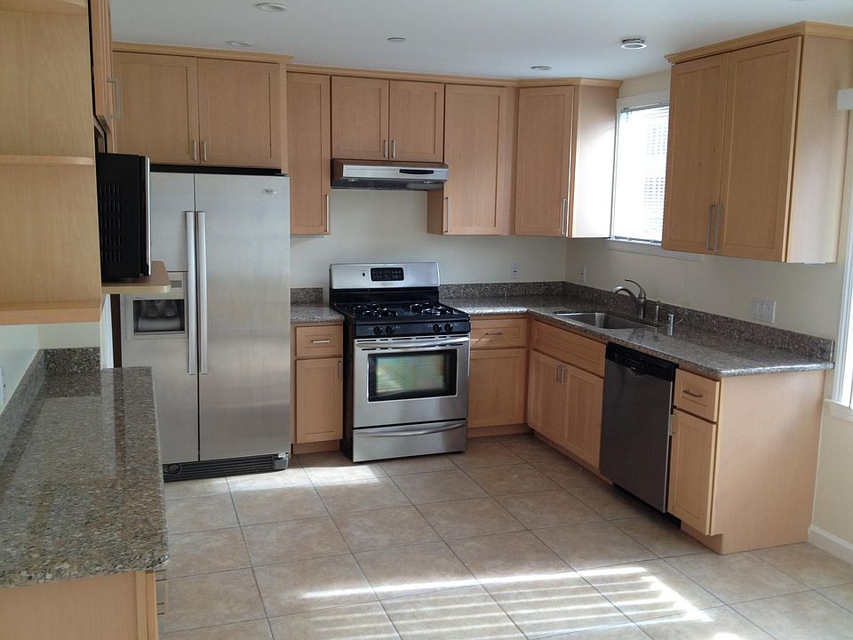 1st image of 2950 Laguna St