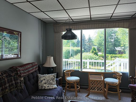 4th image of 412 Ash St