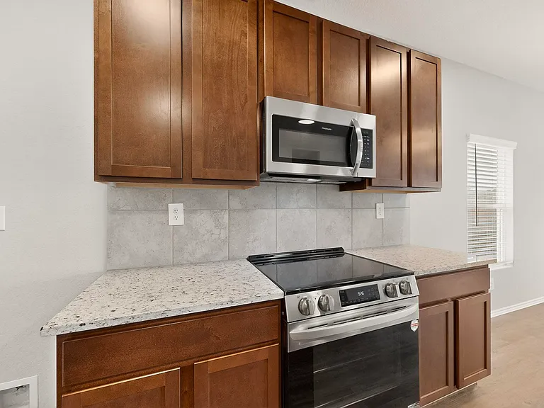 3038 Laguna Clfs — Photo 29