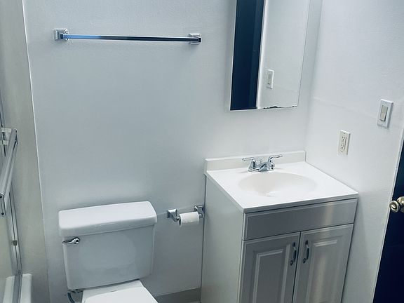 5th image of 88 Garland Ave #11593336
