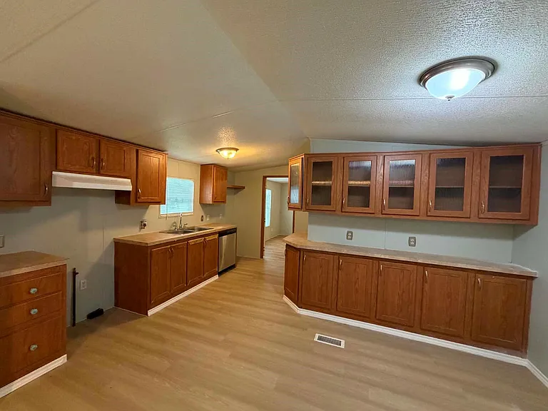 22091 Bowden Dr — Photo 11