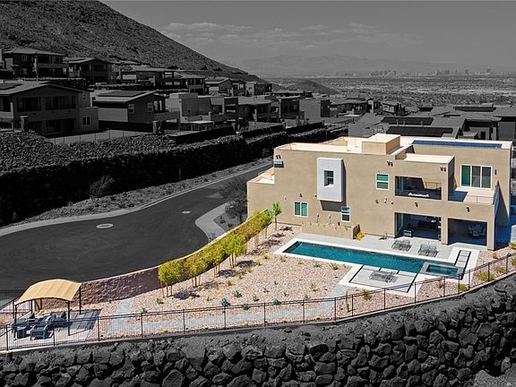 2nd image of 318 Shaded Canyon Dr