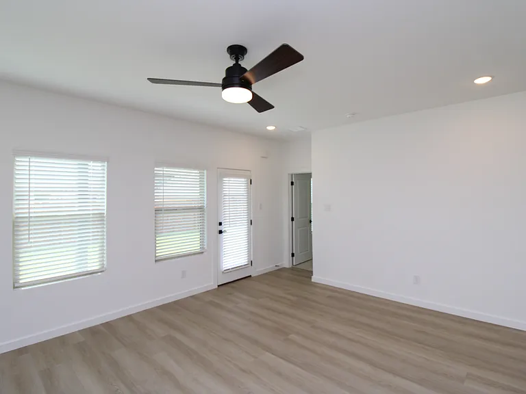 509 Ridgewood Dr — Photo 5