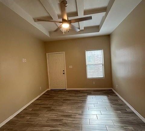 2nd image of 1008 W La Pointe Ave