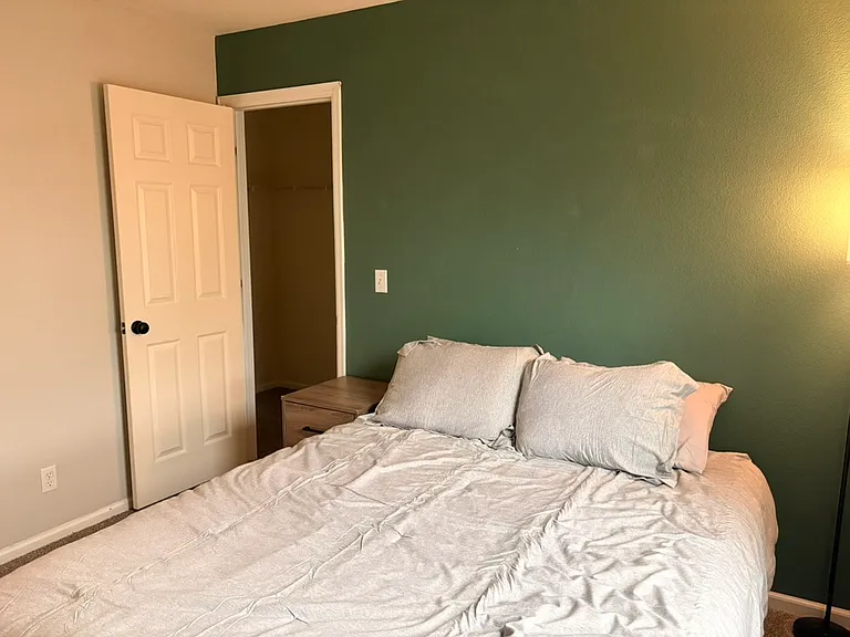 2418 E 110th Pl — Photo 13