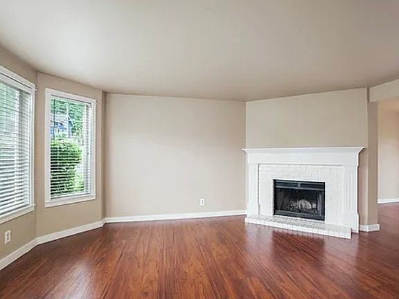 3rd image of 12214 93rd Ave NE