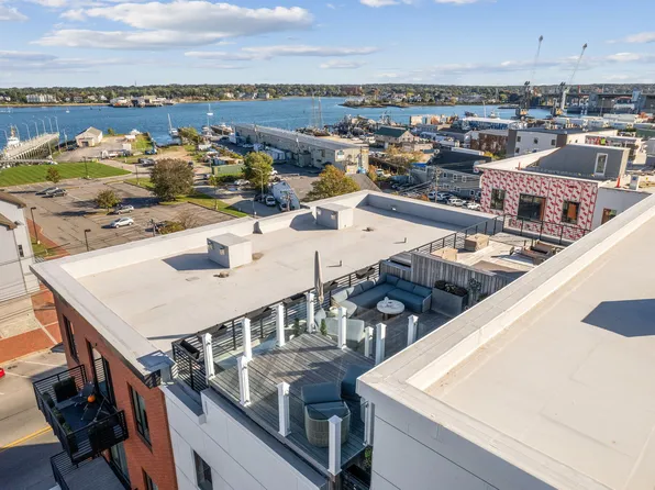 383 Commercial Street #609, Portland, ME 04101