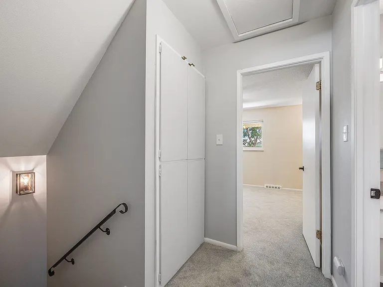 9026 E Mansfield Ave — Photo 11