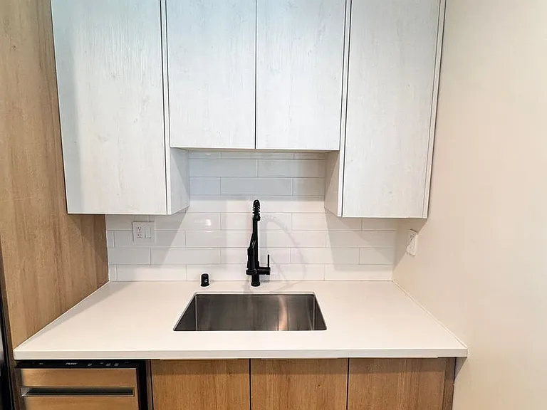 121 Ximeno Ave #6 — Photo 7