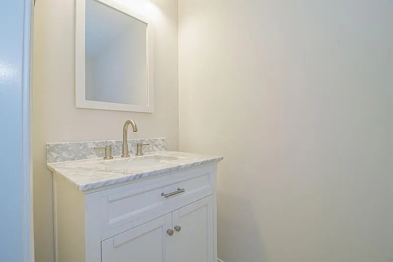 2 bed, 2.5 bath, 1270 sqft, $1,195 — Photo 4
