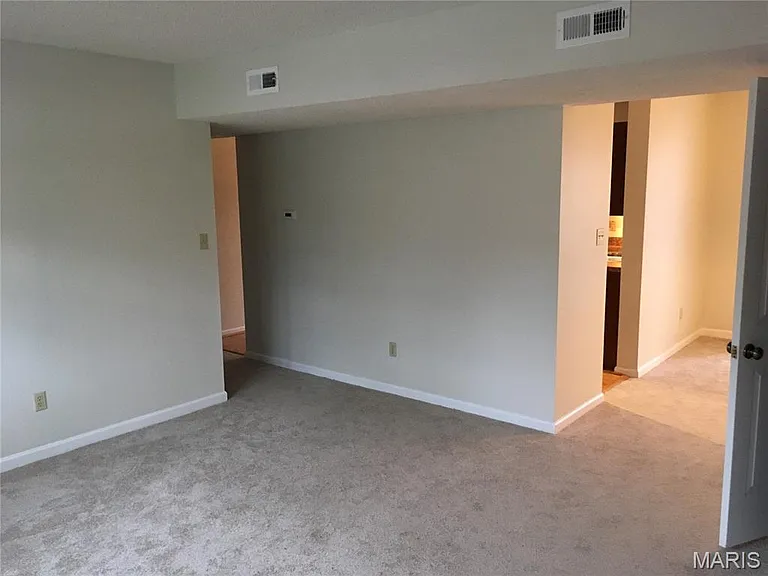 9071 Wrenwood Ln — Photo 6
