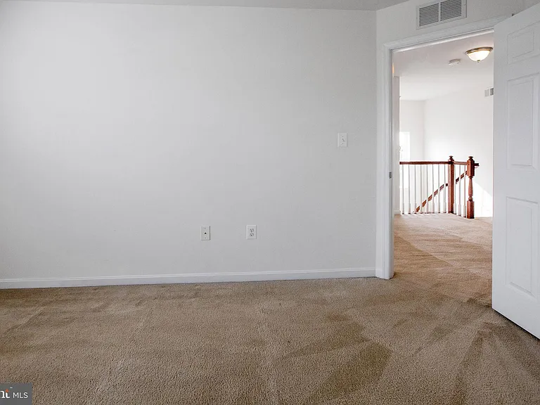 4 Cornerstone Dr — Photo 43