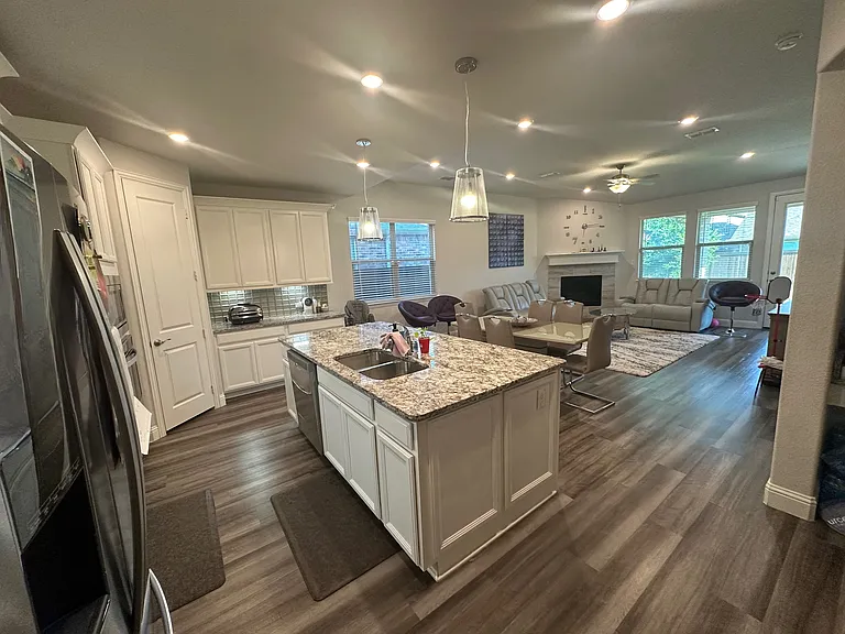 4130 Bullwhip Creek Ln — Photo 5
