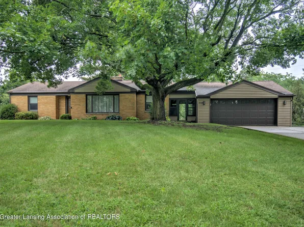 3424 Waverly Hills Rd, Lansing, MI 48917