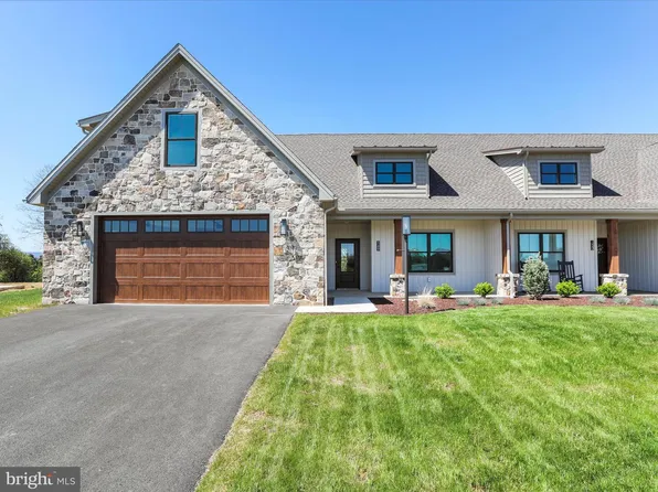 149 Matthew Dr, Chambersburg, PA 17201