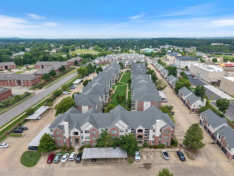 Centerstone Apartments — Photo 35