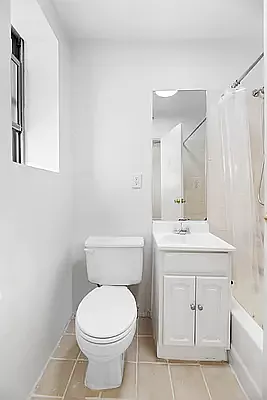 Rented by REAL New York | media 17