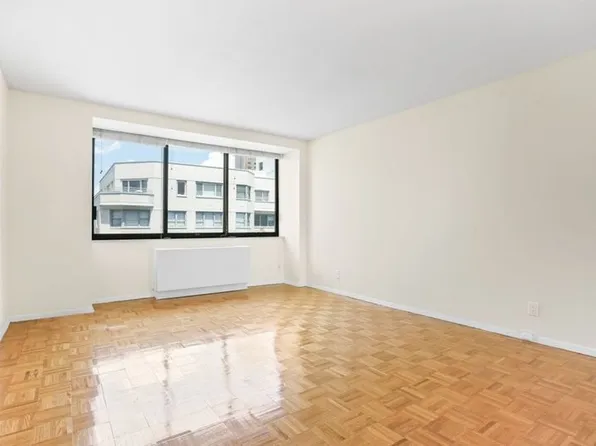 510 East 80th Street image 5 of 9