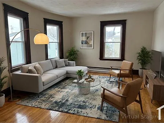 3 bed, 1000 sqft, $2,300 — Photo 2