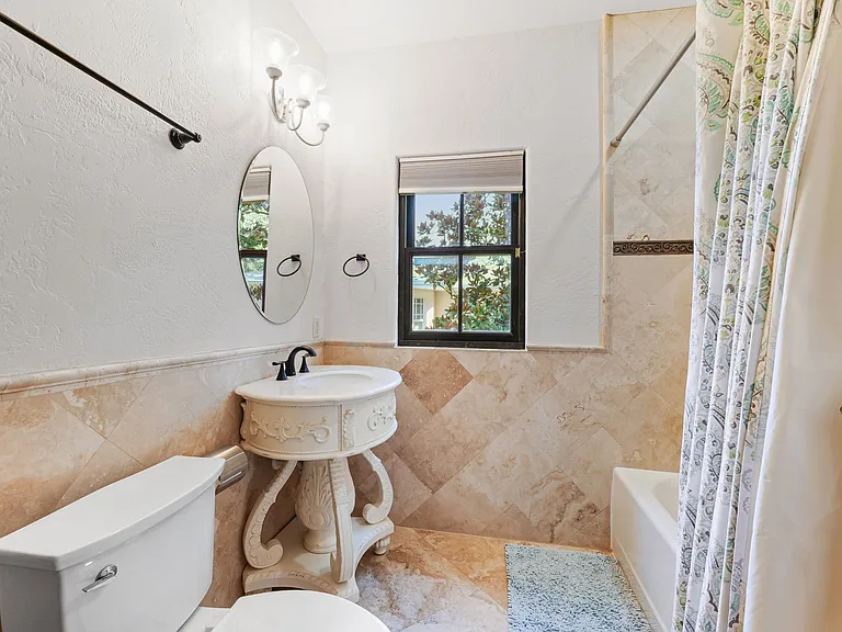 4555 W Swann Ave — Photo 42