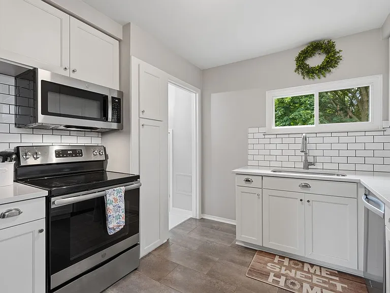 1132 Hickory Ave — Photo 12