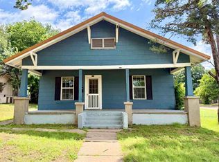 519 S 8th St, Ponca City, OK 74601