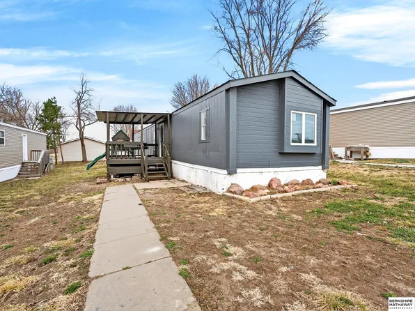 225 S 1st St #36, Eagle, NE 68347