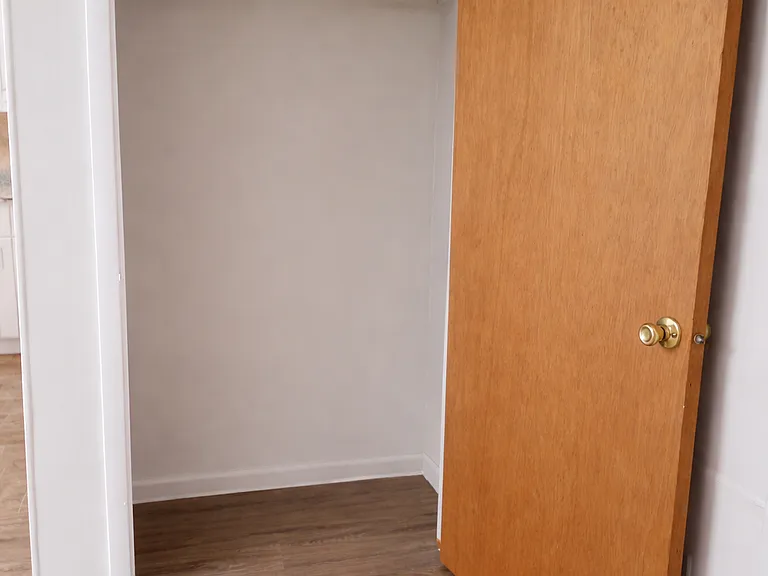 Clean Closet