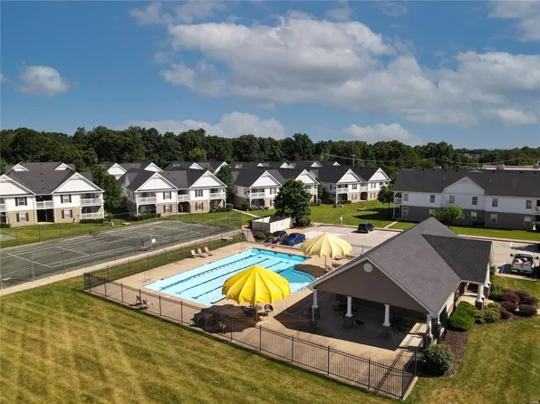 151 Brandy Mill Cir #26A, High Ridge, MO 63049