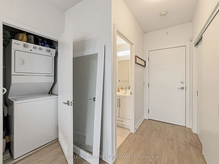 2087 Fairview St #2207 — Photo 3