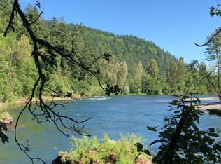 33472 McKenzie View Dr, Eugene, OR 97408