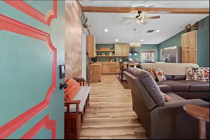 2 bed, 1100 sqft, $3,500 — Photo 3