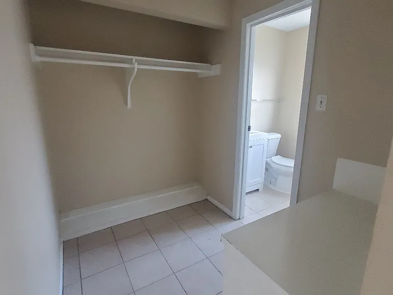 9607 Marlive Ln — Photo 4