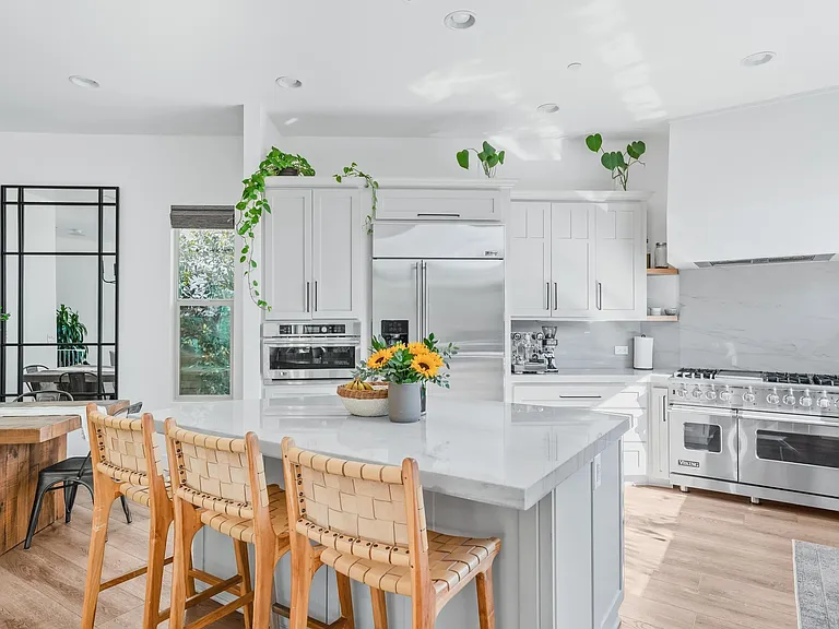 669 Calypso Pl — Photo 7